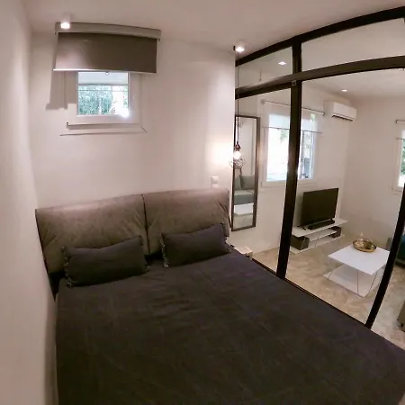 Renovated Apartment In Kifissia Center Near Metro G25 Athens Exterior photo