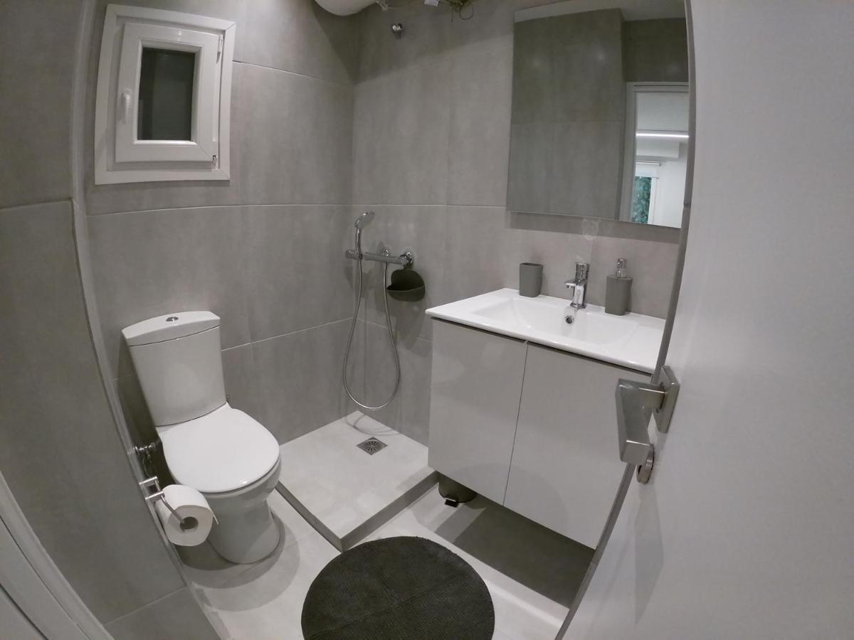 Renovated In Kifissia Center Near Metro G25 Apartment Athens