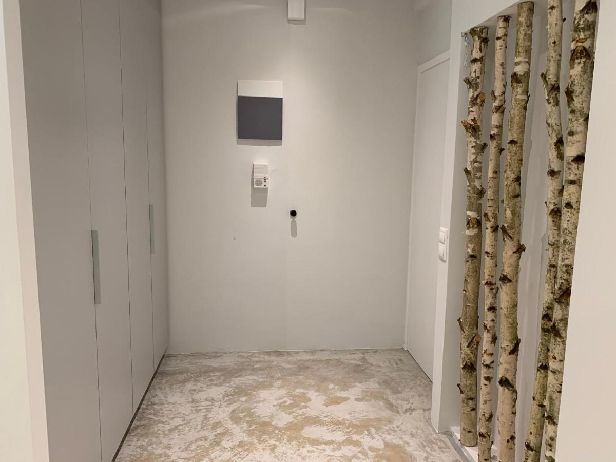 Renovated In Kifissia Center Near Metro G25 * Athens